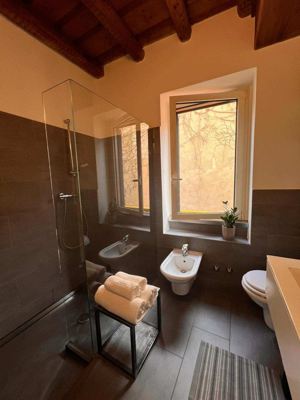 Casa Di Milo Apartment Чернобио Екстериор снимка